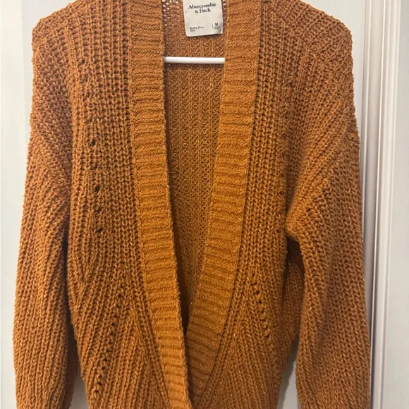 Abercrombie & Fitch Amber Knit Cardigan - Picture 2 of 6
